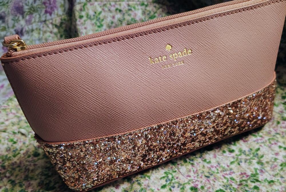 NWOT Kate Spade New York Little Shiloh Greta Court Glitter Cosmetic Bag, Retired